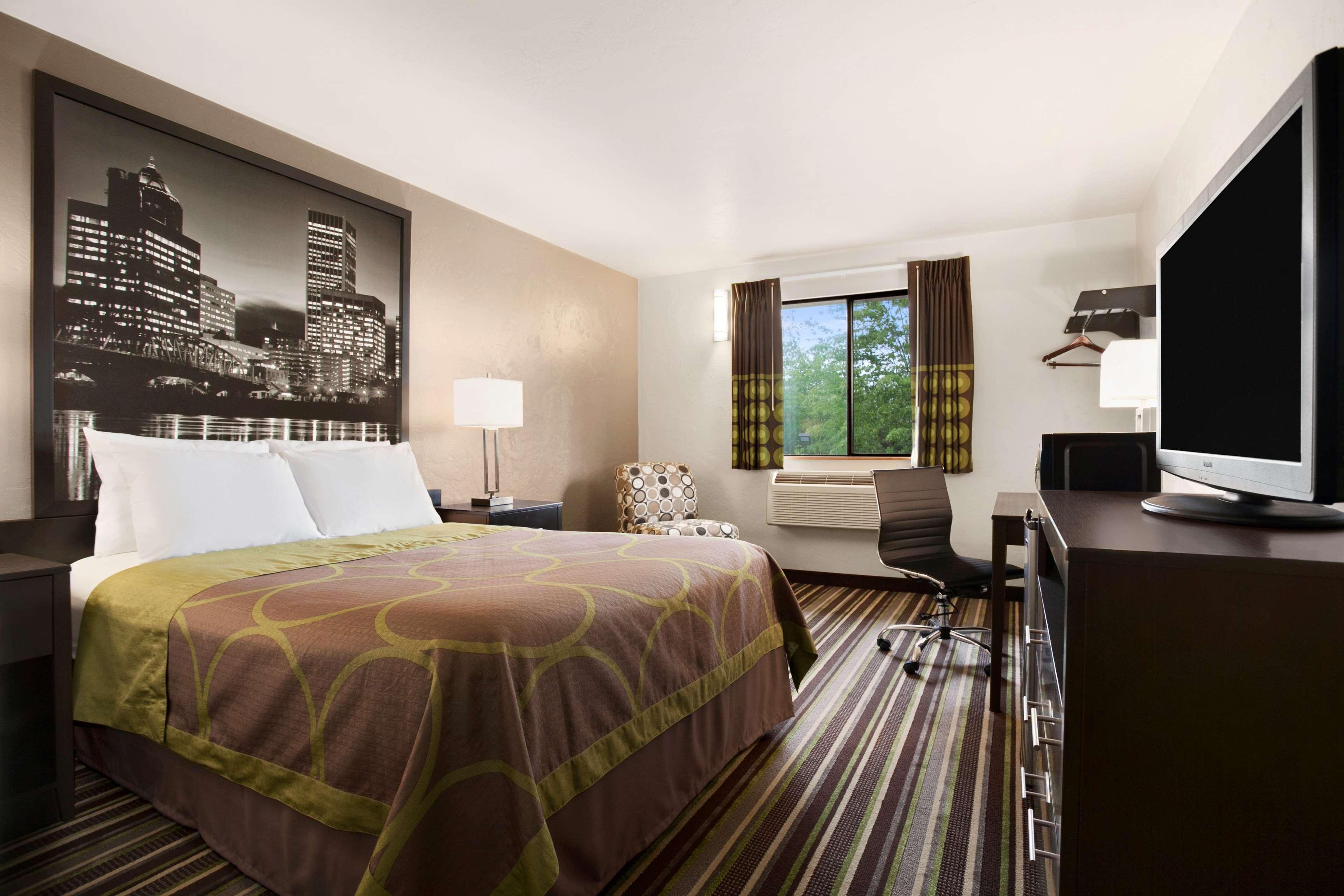 מלון Super 8 By Wyndham Portland Airport מראה חיצוני תמונה